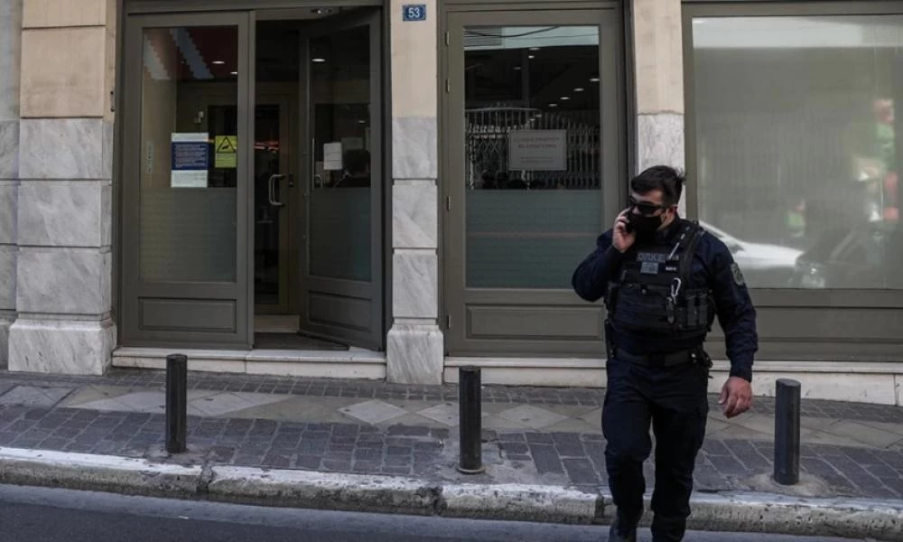 Ενοπλη ληστεία σε τράπεζα στην Πάτρα